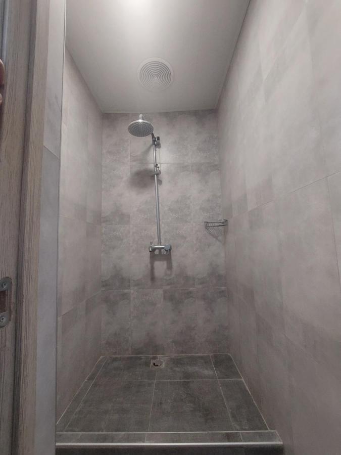 The Best Hotel-Hostel Erivan Exterior foto